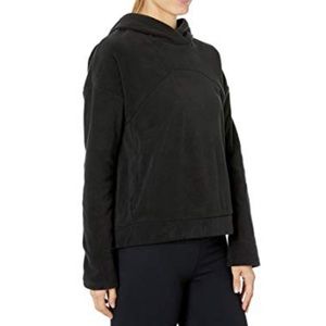 Nike Therma Pullover size Women’s L